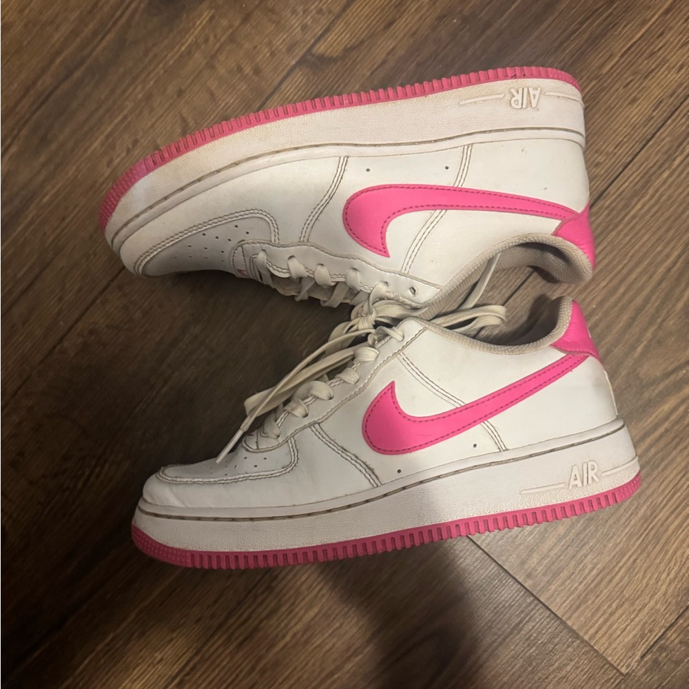 Nike Air White and Pink Sneakers